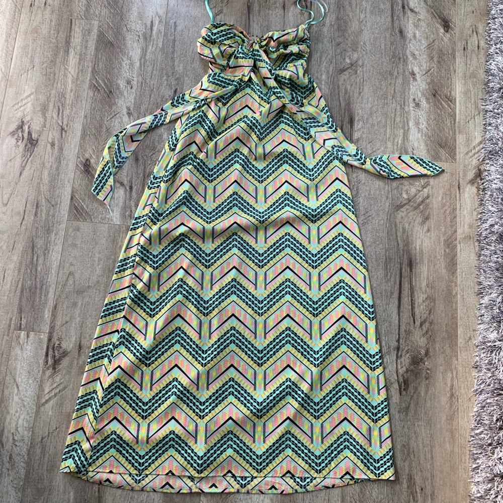 Bright geometric maxi dress. Size small